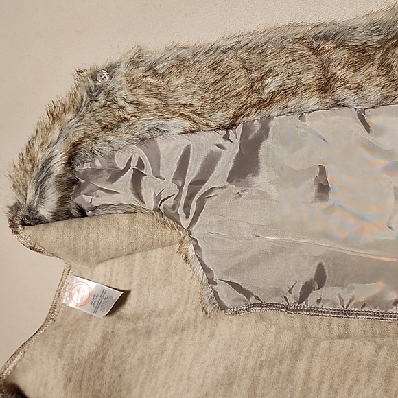 Fashion Faux Fur Vest - Picture 5 of 10